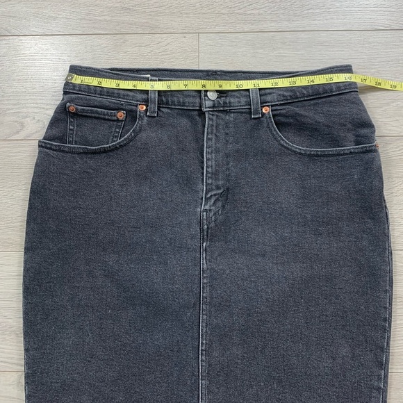 Levi’s Faded Black Midi Denim Skirt - Picture 11 of 12